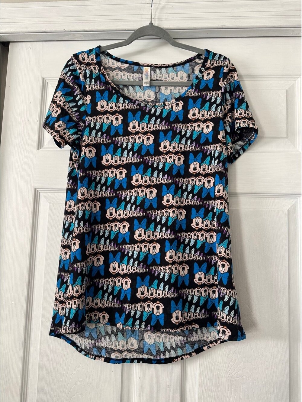 NWOT Lularoe Minnie Mouse shirt